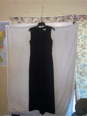 Shelby & Palmer Women’s Size 8 Black Wide Leg Zip Back Jumpsuit (97E)